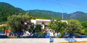 Johnie's Villa
